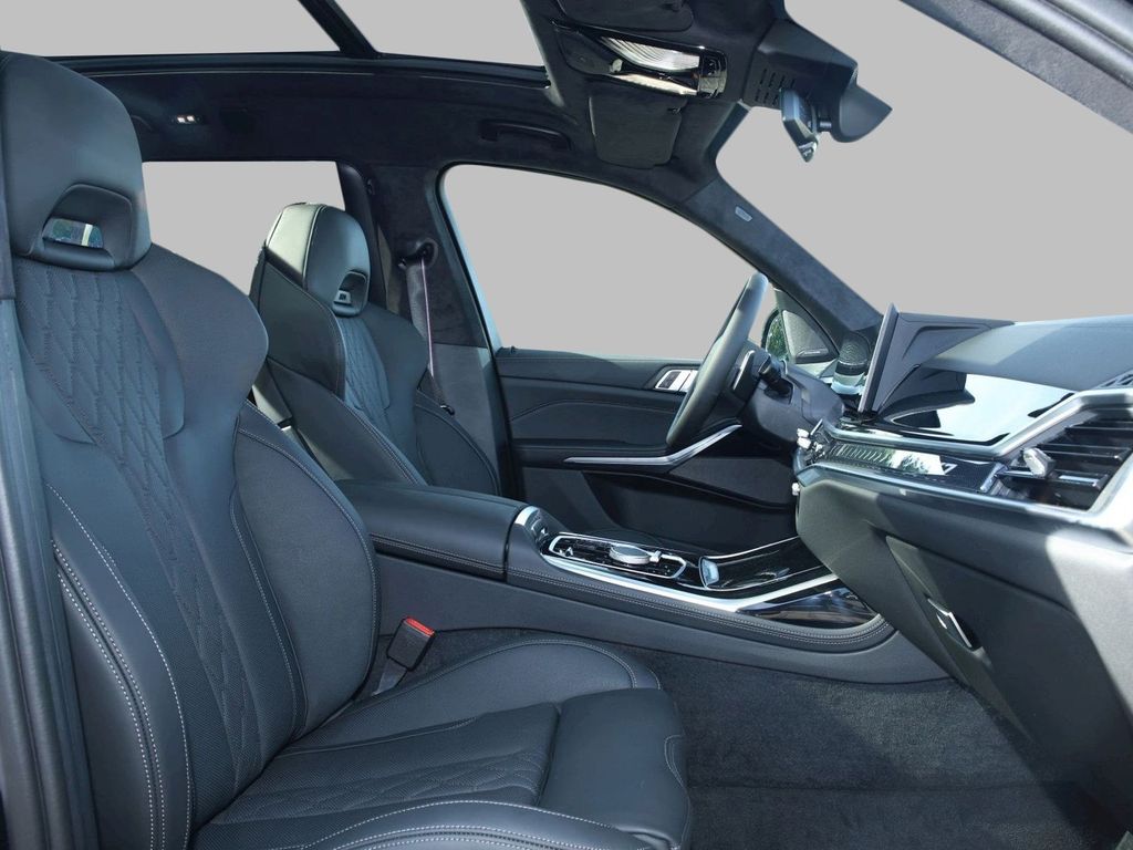 BMW X7 40d xDrive Msport PRO | FACELIFT | předváděcí auto na dovoz | přímo od německého autorizovaného prodejce | luxusní černé naftové SUV | černá kůže | skvělá výbava | auto ihned k předání | super cena 2.459.000,- Kč bez DPH | více info a nákup online na AUTOiBUY.com